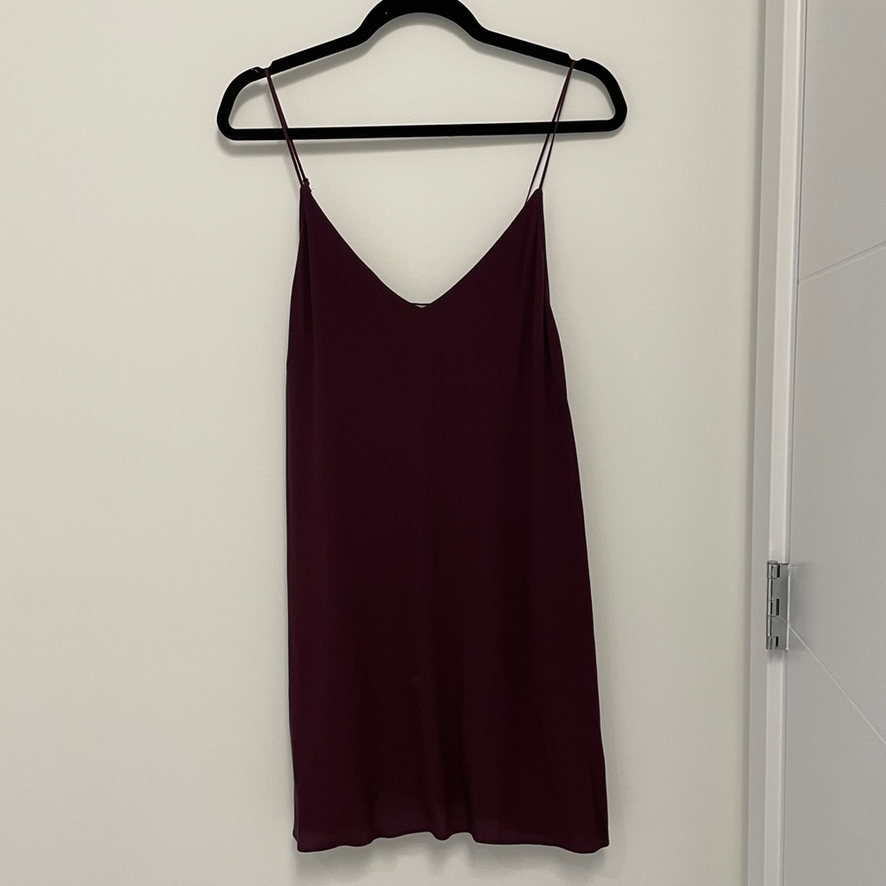 ✨WILFRED FREE✨ simple slip dress